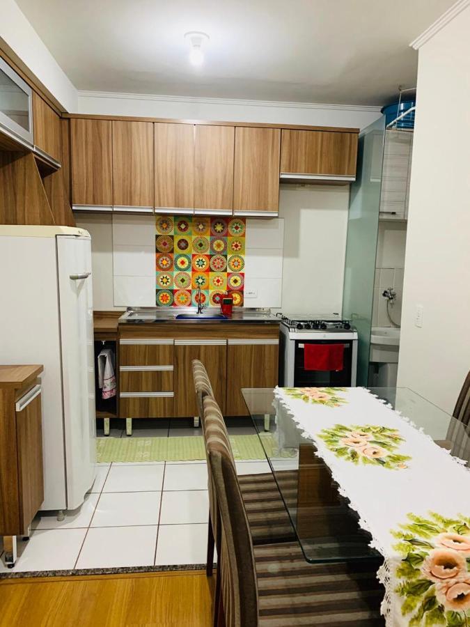 APARTAMENTO INTEIRO COM WiFi 70MB, AR CONDICIONADO, PROXIMO AO ESTADIO DO CAFÉ Londrina Exterior foto