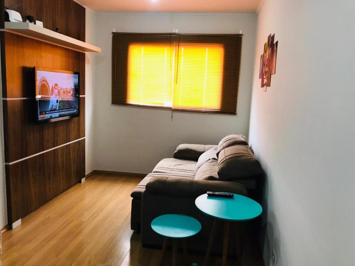 APARTAMENTO INTEIRO COM WiFi 70MB, AR CONDICIONADO, PROXIMO AO ESTADIO DO CAFÉ Londrina Exterior foto